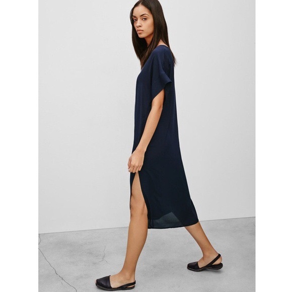 Aritzia Babaton Jessie Dress in Navy XS - Picture 1 of 6